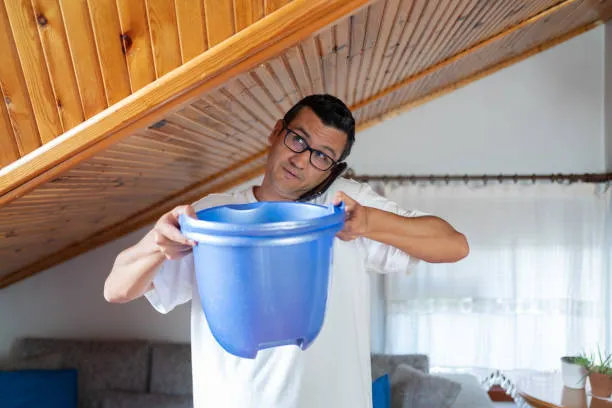 Roof leak damage to a Florida home